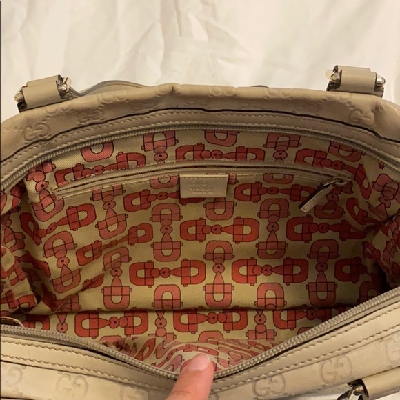 Gucci Handbag - Picture 3 of 4